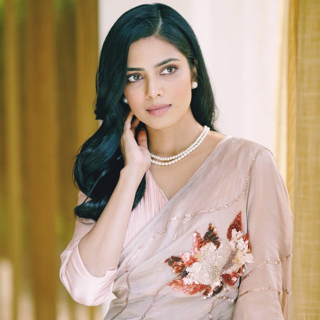 Malavika Mohanan was born on August 4, 1993, in Payyanur, Kerala, India. She was raised in a Malayali family with a strong connection to the film industry. Malavika's father, K. U. Mohanan, is a renowned cinematographer, and her mother, Beena Mohanan, is a homemaker. Growing up, Malavika was exposed to the world of cinema from a young age, which sparked her interest in acting and filmmaking.